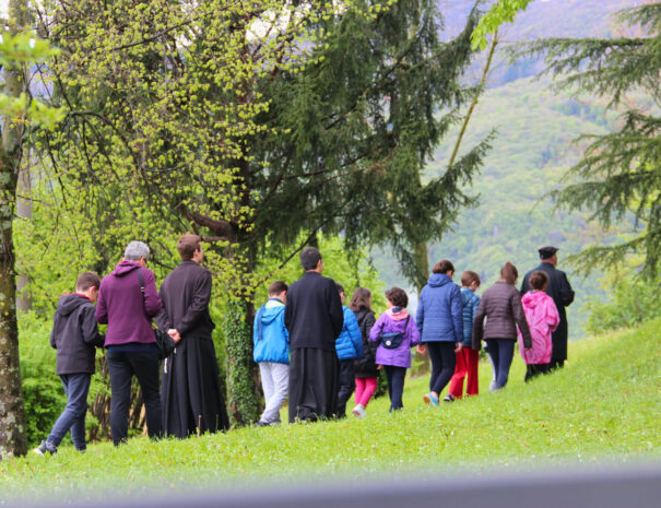 parco di proprietà dove un gruppo parrocchiale